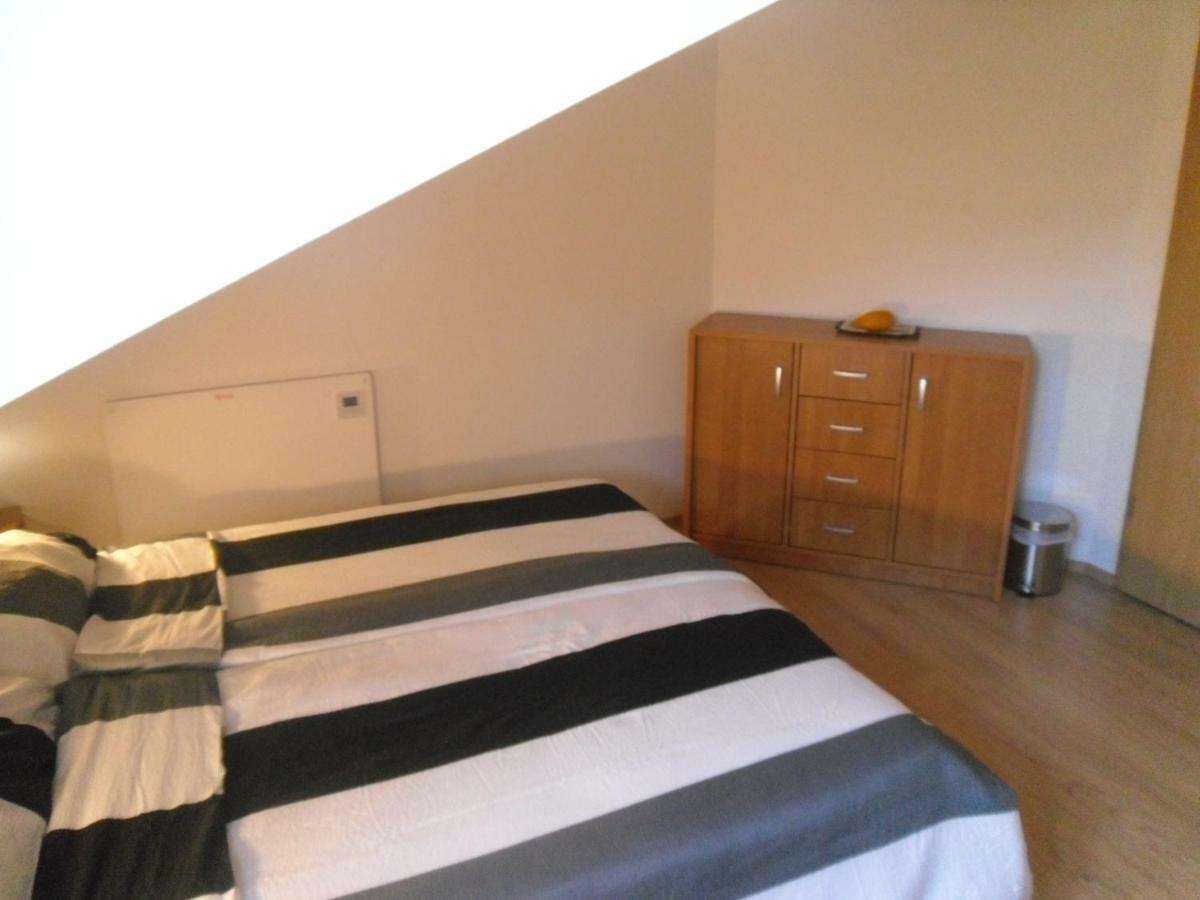 Gostilna Ulcar Hotel Ig Bagian luar foto