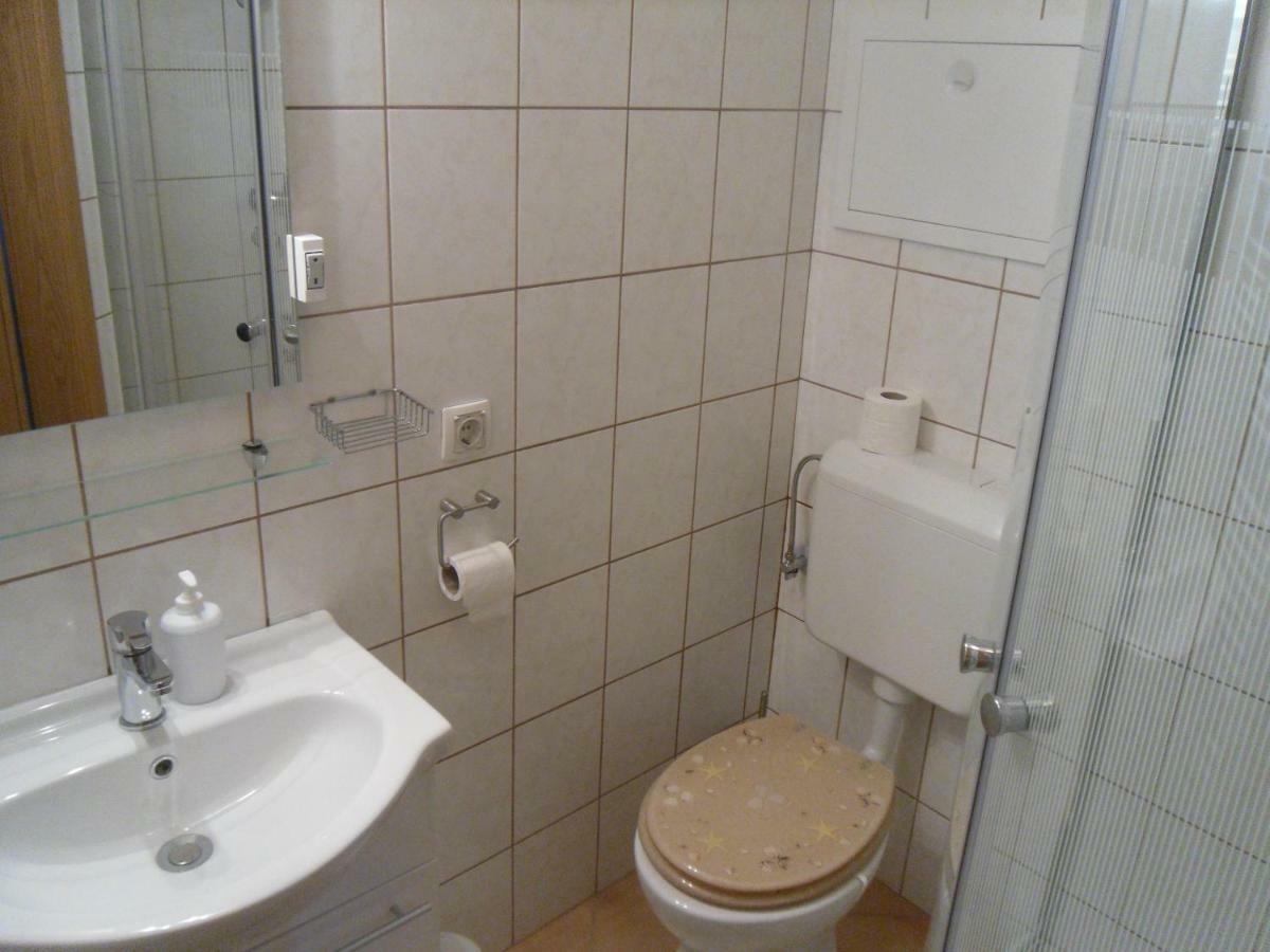 Gostilna Ulcar Hotel Ig Bagian luar foto