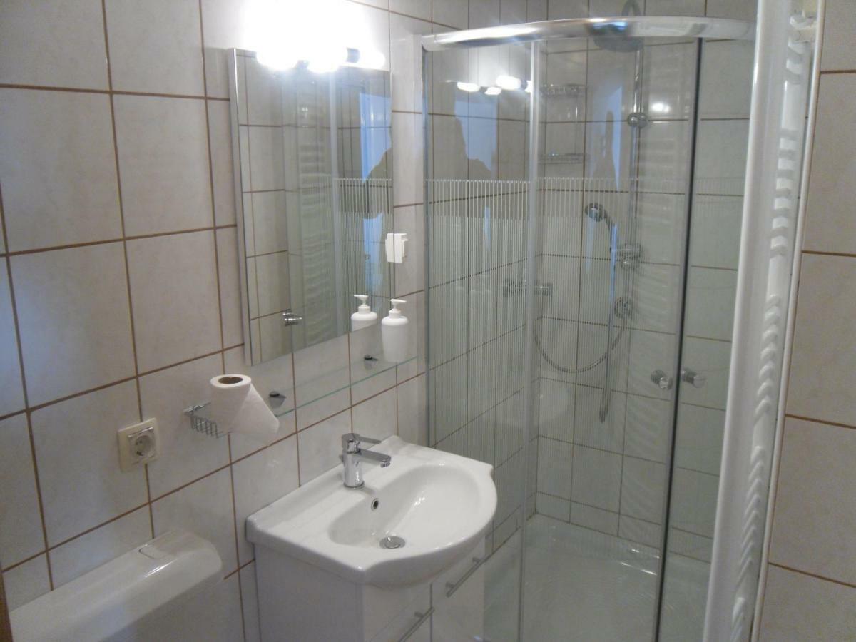 Gostilna Ulcar Hotel Ig Bagian luar foto
